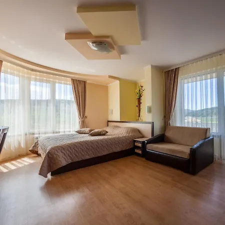Hotel семеен 